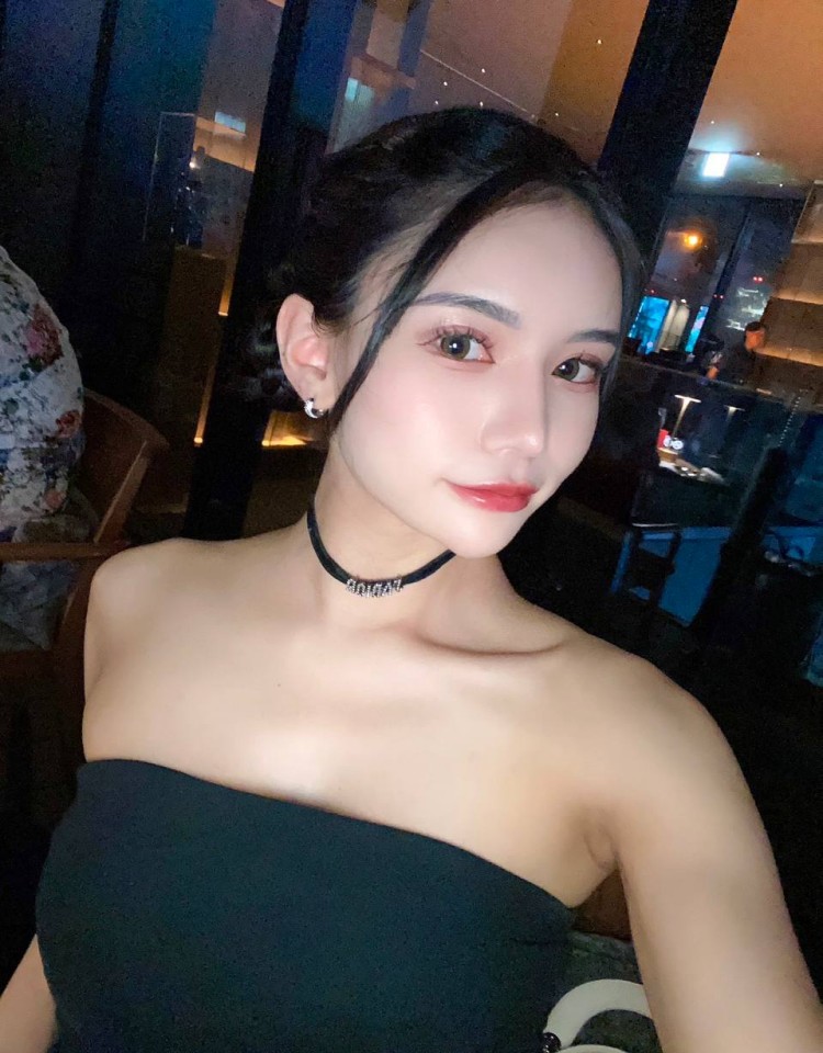 两个男人睡一个女人什么心理呢,不卡在线播放